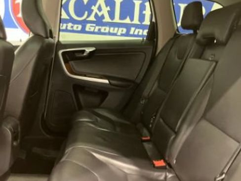 Used 2017 Volvo XC60 T6 Inscription w/ Protection Package AWD/4WD image 28
