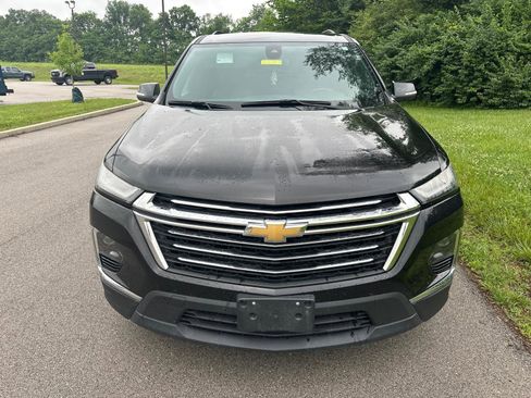 Used 2023 Chevrolet Traverse LT AWD/4WD image 13