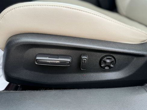 Used 2018 Honda Accord EX-L image 18