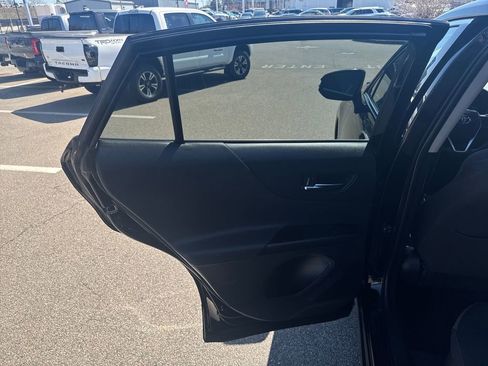 Used 2023 Toyota Venza LE AWD/4WD image 37