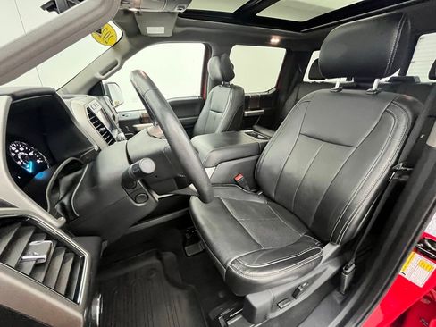 Used 2020 Ford F150 Lariat w/ Equipment Group 502A Luxury AWD/4WD image 19