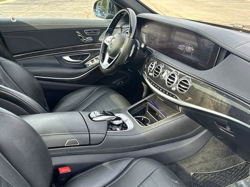 Used 2019 Mercedes-Benz S 560 4MATIC Sedan image 7