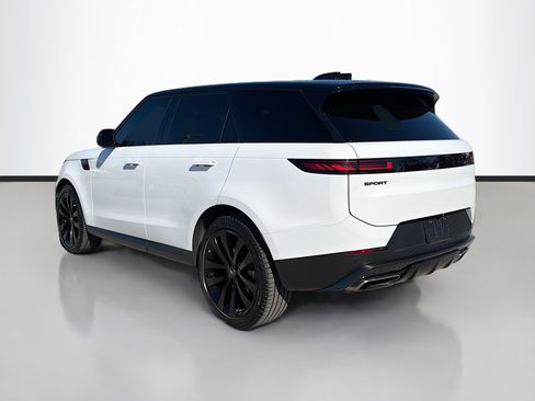 Used 2024 Land Rover Range Rover Sport SE image 6