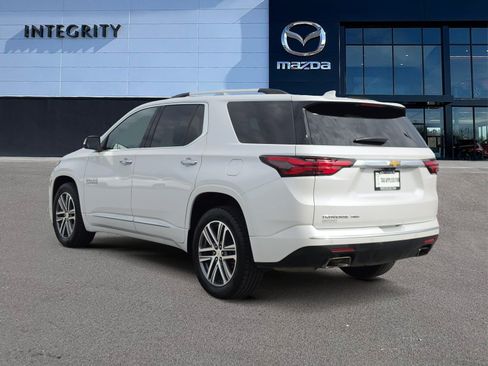 Used 2022 Chevrolet Traverse High Country w/ LPO, Floor Liner Package AWD/4WD image 4