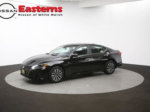 Used 2023 Nissan Altima 2.5 SV w/ SV Premium Package image 95