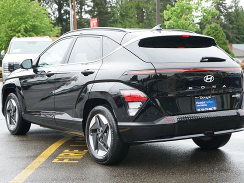 Certified 2024 Hyundai Kona Limited FWD image 7