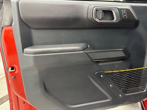 Used 2024 Ford Bronco Badlands image 24