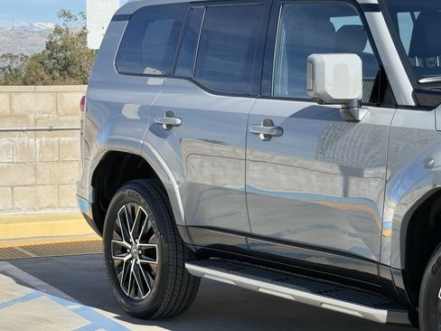 New 2026 Lexus GX 550 image 5