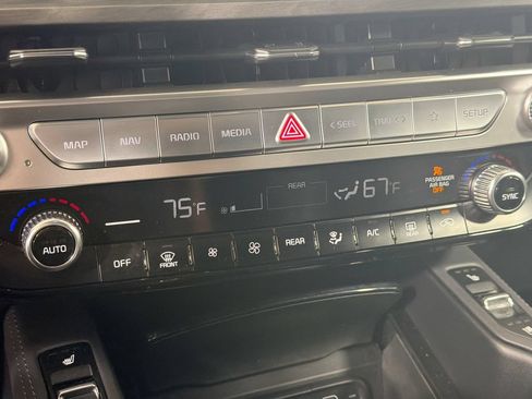 Used 2023 Kia Telluride EX X-Line AWD/4WD image 17