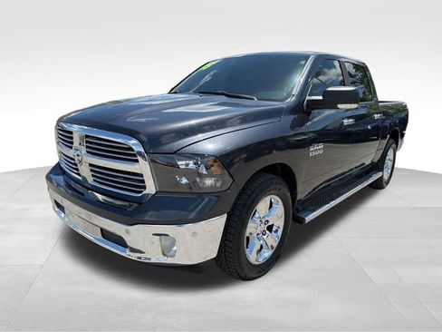 Used 2015 RAM 1500 Lone Star RWD image 4
