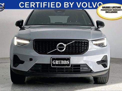 Used 2024 Volvo XC40 B5 Core image 6