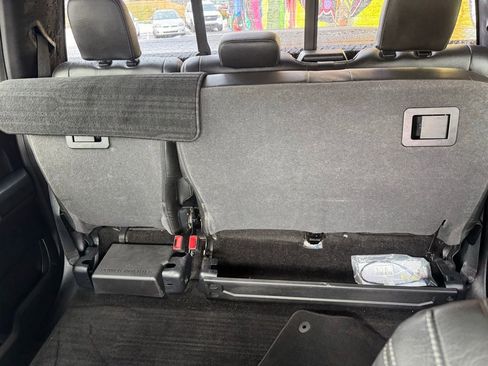 Used 2018 Ford F150 XLT w/ Equipment Group 302A Luxury image 10