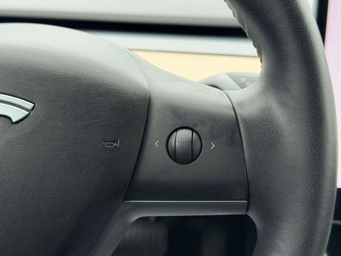 Used 2019 Tesla Model 3 Standard Range Plus image 30