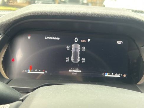 New 2025 Jeep Grand Cherokee Laredo image 21