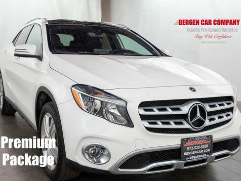 Used 2018 Mercedes-Benz GLA 250 4MATIC image 1