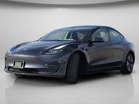 Used 2021 Tesla Model 3 Standard Range Plus image 19