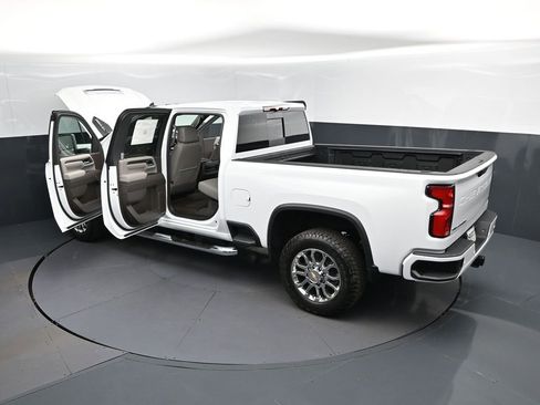 New 2026 Chevrolet Silverado 2500 LT w/ Z71 Chrome Sport Edition AWD/4WD image 2
