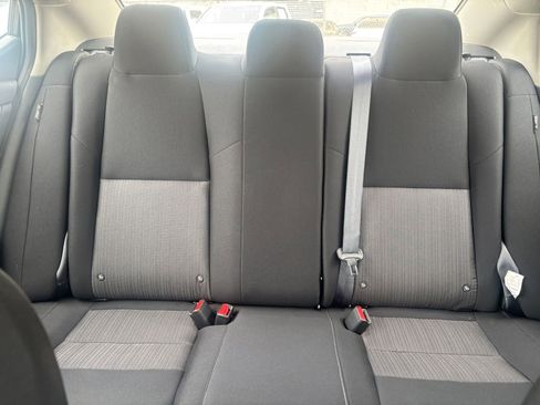 Used 2025 Nissan Sentra SV FWD image 36