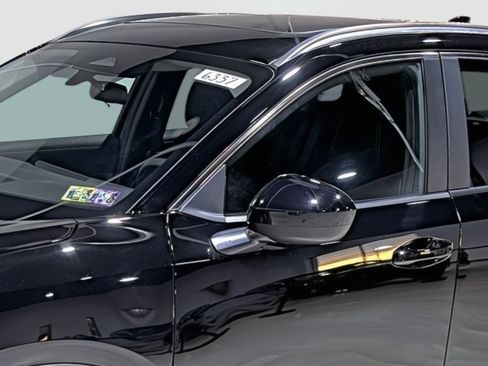 New 2026 Nissan Kicks SV w/ SV Premium Package image 8