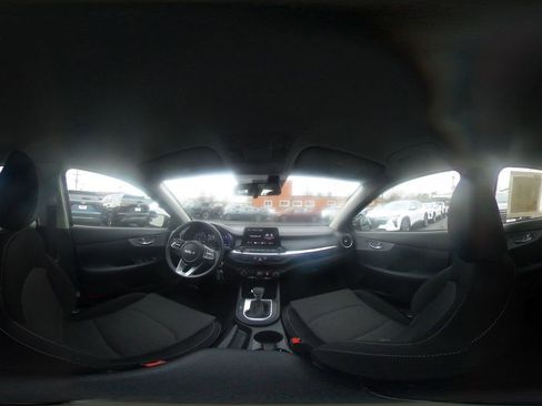 Used 2024 Kia Forte LXS image 40