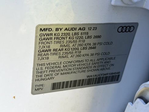 Used 2024 Audi Q3 2.0T Premium AWD/4WD image 31