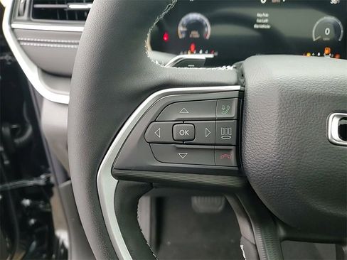 New 2025 Jeep Grand Cherokee Laredo X w/ Luxury Tech Group I image 27