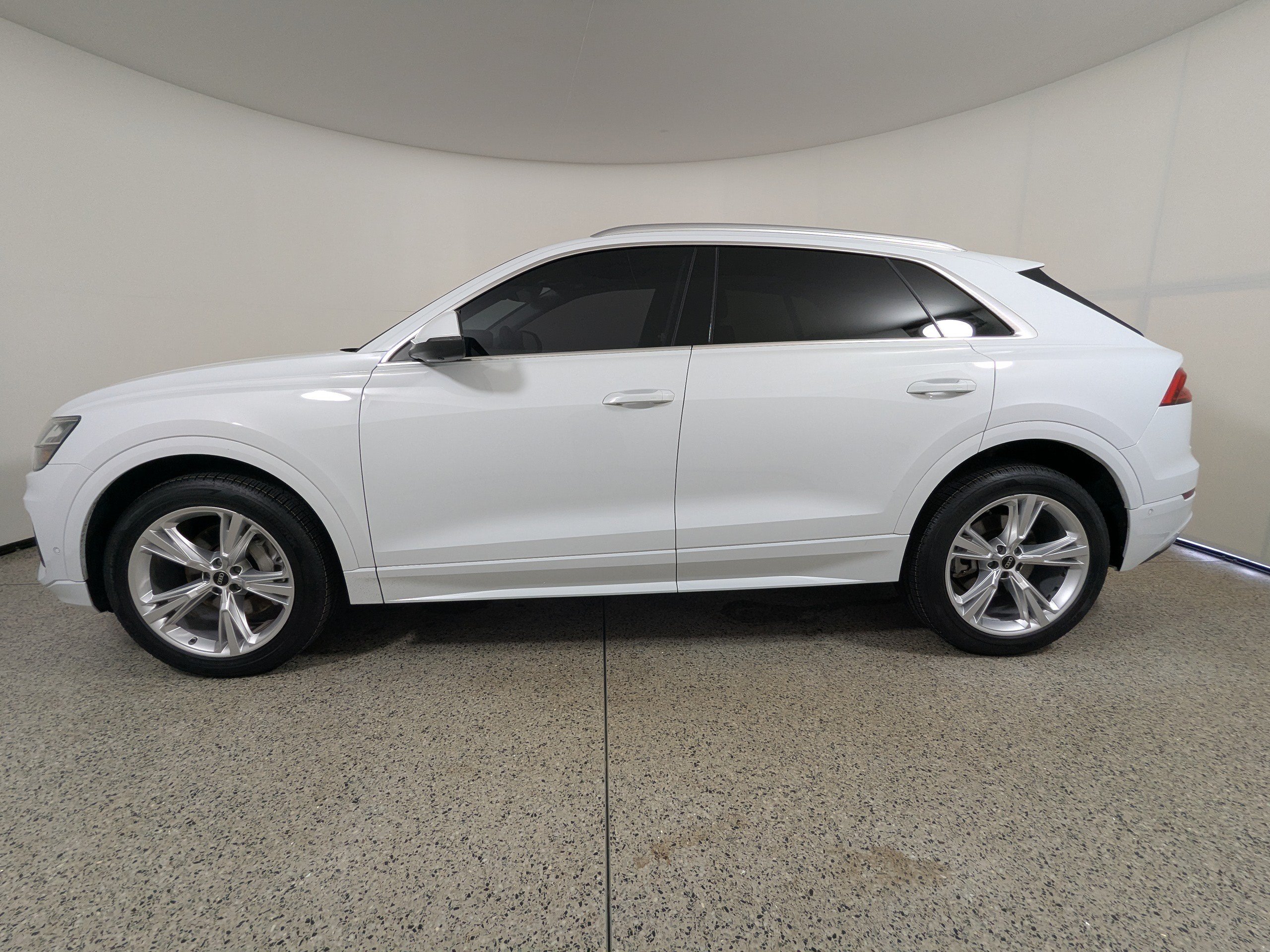 Certified 2023 Audi Q8 Premium w/ Convenience Package AWD/4WD image 4
