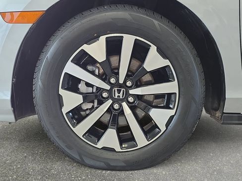 Used 2025 Honda Odyssey EX-L image 30