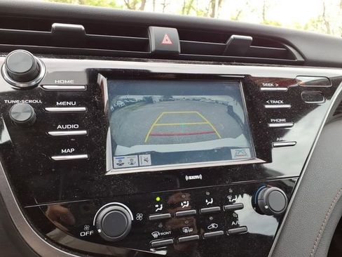 Certified 2020 Toyota Camry LE w/ Convenience Package FWD image 22
