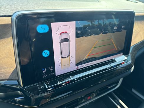 New 2026 Volkswagen Atlas SE image 19