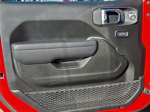 New 2025 Jeep Gladiator Sport image 12