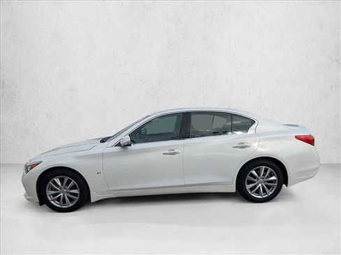 Used 2015 INFINITI Q50 2.0t w/ Moonroof Package image 9