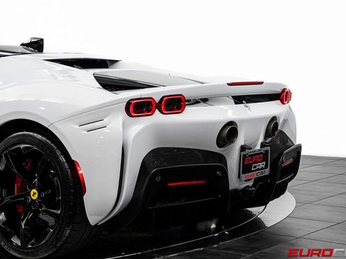 Used 2022 Ferrari SF90 Stradale AWD/4WD image 19