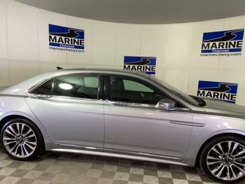 Used 2020 Lincoln Continental Reserve w/ Luxury Package AWD/4WD image 2