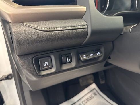 Used 2023 GMC Acadia Denali AWD/4WD image 21