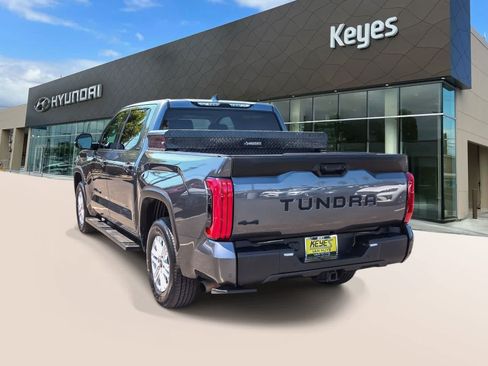 Used 2023 Toyota Tundra SR5 w/ SR5 Convenience Package AWD/4WD image 7