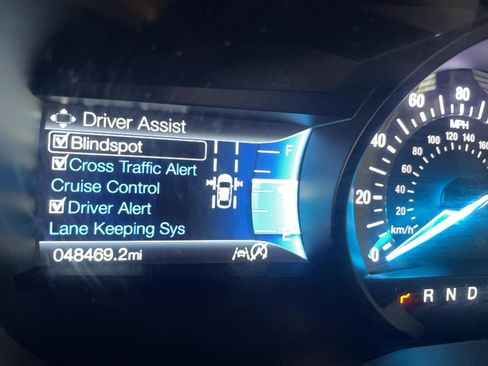 Used 2019 Ford Edge SEL w/ Equipment Group 201A AWD/4WD image 9