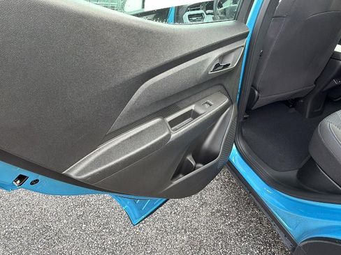 New 2027 Chevrolet Bolt LT w/ Comfort Package FWD image 15