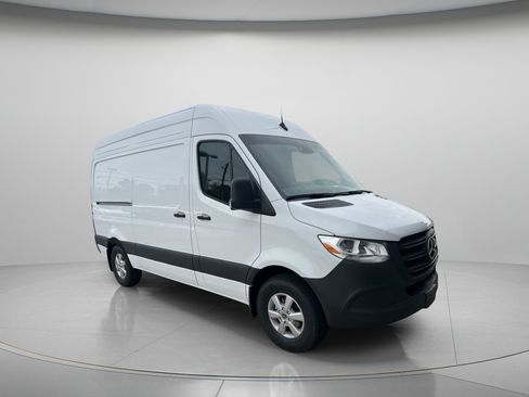 Certified 2024 Mercedes-Benz Sprinter 2500 image 6