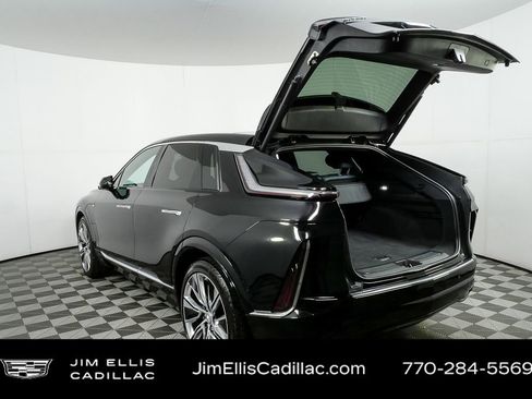 Certified 2024 Cadillac Lyriq Luxury w/ Nappa Leather Package image 35