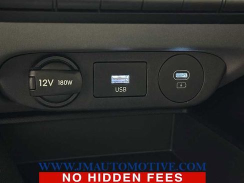 Used 2024 Hyundai Elantra SE FWD image 32