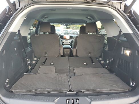 Certified 2023 Ford Explorer XLT image 15