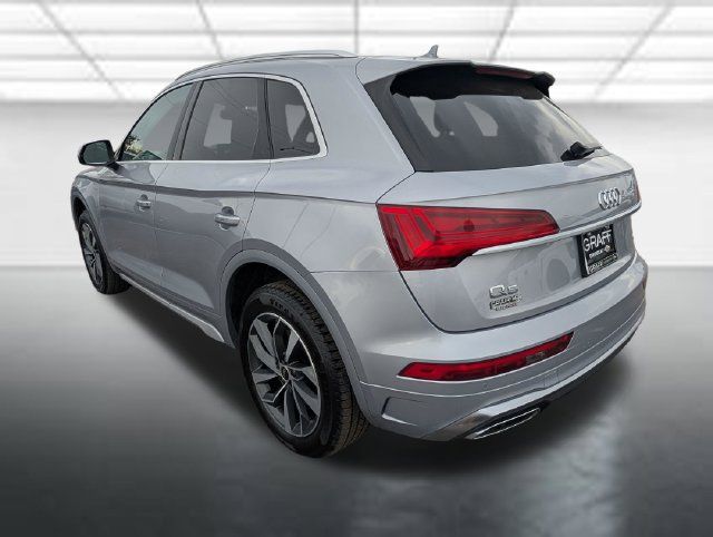 Used 2024 Audi Q5 2.0T Premium Plus AWD/4WD image 2