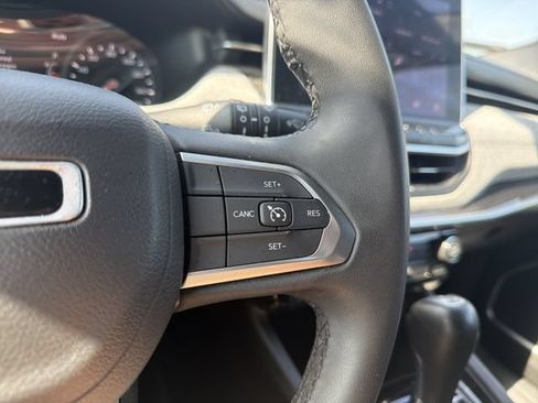 Used 2024 Jeep Compass Latitude AWD/4WD image 25