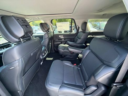 New 2027 Ford Expedition Max Platinum w/ Driver's Package AWD/4WD image 15