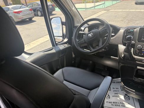 Used 2026 RAM ProMaster 2500 w/ Convenience Group FWD image 30