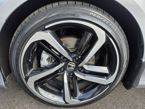 Used 2022 Honda Accord Sport image 9