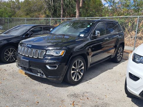 Used 2018 Jeep Grand Cherokee Overland image 9