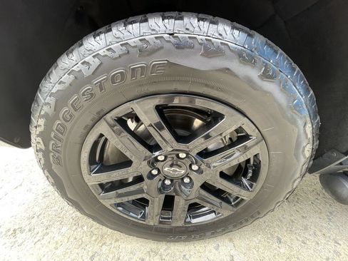 Certified 2024 Chevrolet Tahoe Z71 w/ Luxury Package AWD/4WD image 34