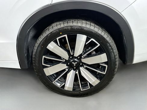 Used 2025 Mitsubishi Outlander SEL image 33